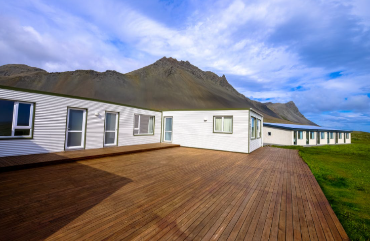 Tips for Applying a Deck Stain 